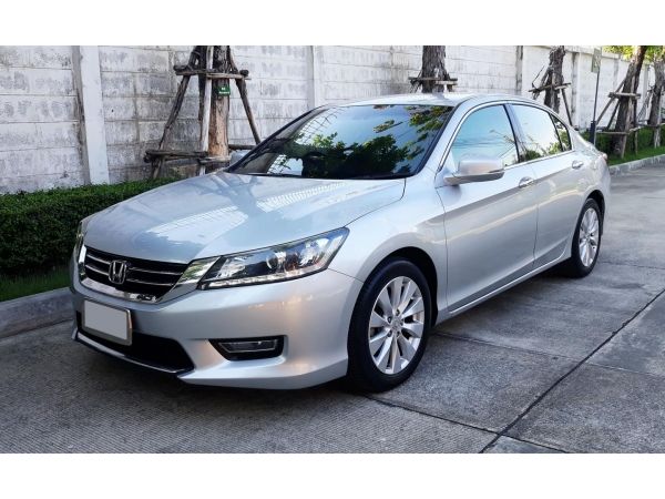 HONDA ACCORD 2.0EL 2013